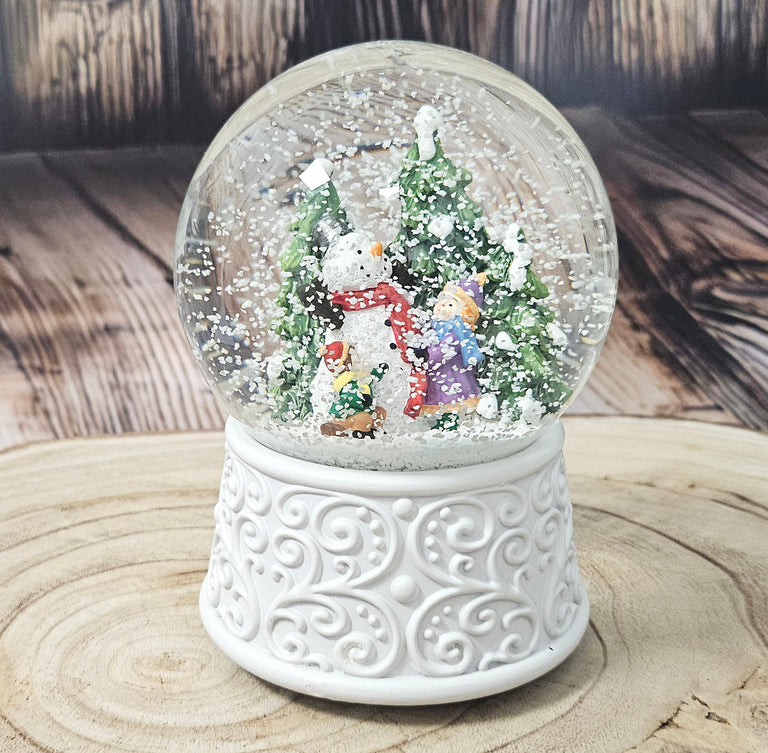 Nostalgische Schneekugel Kinder bauen Schneemann Ornamente 100 mm Durchmesser mit Spieluhr