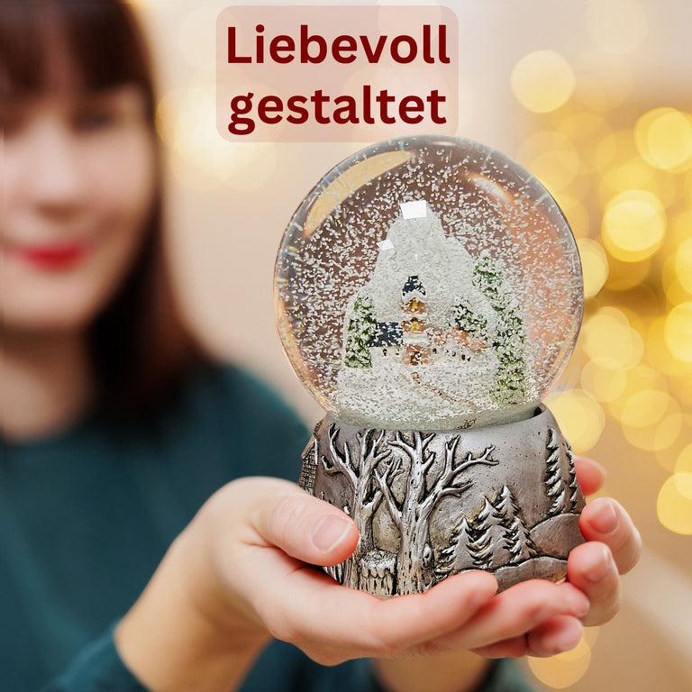 Nostalgische Schneekugel Bergdorf Silber Landschaft 100 mm Durchmesser mit Spieluhr