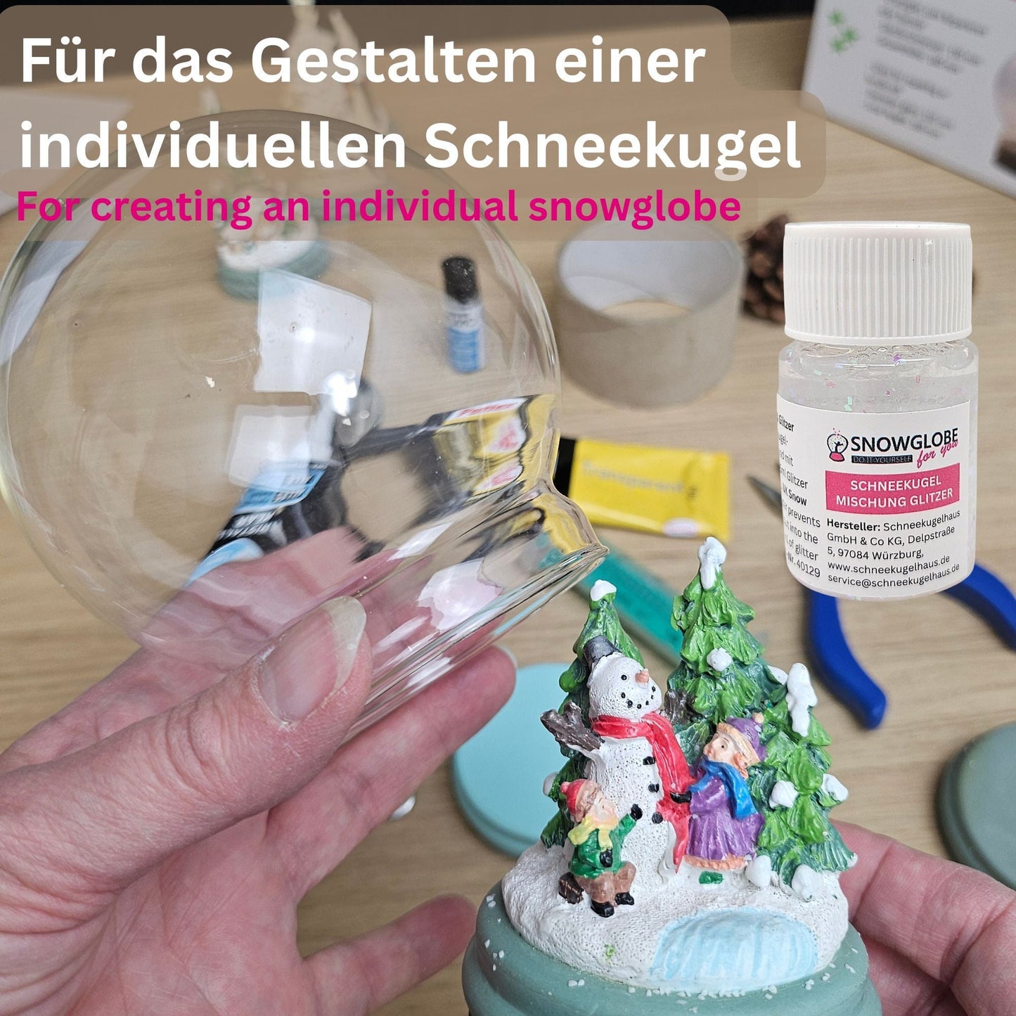 Schneekugel - Fertigmischung mit Wasserklar, feinem Schnee & Glitzer - Schneekugelhaus